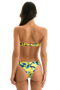 Model Back: Rio De Sol Bas Bottom Lemon Flower Bandeau