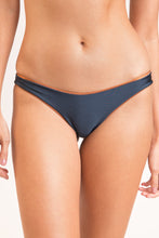Load image into Gallery viewer, Image 13: Rio De Sol Bas Bottom Nocciola High-Leg
