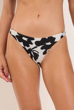 Load image into Gallery viewer, Gallery: Rio De Sol Bas Bottom Poppy Leblon
