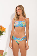 Load image into Gallery viewer, Model Front: Rio De Sol Bas Bottom Treetop Madrid
