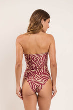 Load image into Gallery viewer, Model Back: Rio De Sol Une Pièce Dune Sara-Op
