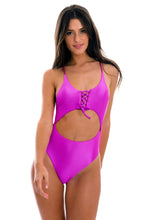 Load image into Gallery viewer, Model Front: Rio De Sol Une Pièce Eden-Pink Ivy Strap

