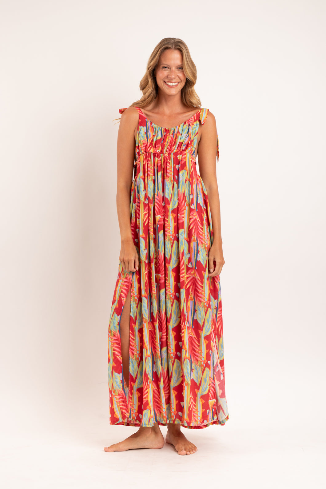 Model Front: Rio De Sol Vêtement De Plage Sea-Bloom Long Dress Chiara