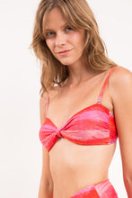 Load image into Gallery viewer, Image 11: Rio De Sol Ensemble Set Cher Bandeau-Joy Hotpants
