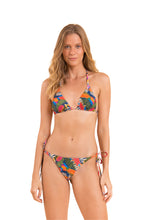 Load image into Gallery viewer, Model Front: Rio De Sol Ensemble Set Jungle Tri-Inv Ibiza
