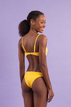 Load image into Gallery viewer, Image 11: Rio De Sol Ensemble Set Malibu-Yellow Bandeau-Duo Essential
