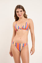 Load image into Gallery viewer, Model Front: Rio De Sol Ensemble Set Stripes Tri-Fixo Nice-Fio
