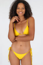 Load image into Gallery viewer, Gallery: Rio De Sol Ensemble Set Sunflower Tri-Inv Lacinho
