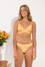 Load image into Gallery viewer, Model Front: Rio De Sol Ensemble Set Sunny-Forest Tri-Cos Rio-Cos

