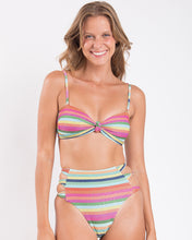 Load image into Gallery viewer, Gallery: Rio De Sol Ensemble Set Supercolor Bandeau-Joy Highwaist-Spin
