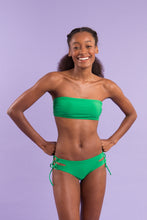 Load image into Gallery viewer, Image 10: Rio De Sol Ensemble Set Tambourine Bandeau-Reto Madrid
