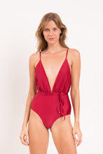 Load image into Gallery viewer, Model Front: Rio De Sol Une Pièce Shimmer-Divino New Vegas
