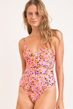 Load image into Gallery viewer, Gallery: Rio De Sol Une Pièce Sweet-Camo Hype
