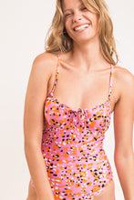 Load image into Gallery viewer, Image 06: Rio De Sol Une Pièce Sweet-Camo Julia

