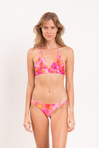 Model Front: Rio De Sol Haut Top Joyful Tri-Cos