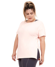 Load image into Gallery viewer, Skin Fit Silk Gola Plus Rosa Respire T-Shirt
