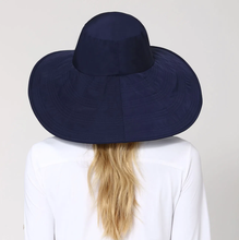 Load image into Gallery viewer, Model Back: Uv Line Chapeau Souple/Capeline Beverly Hills Marinho
