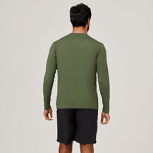 Load image into Gallery viewer, Model Back: Uv Line T-Shirt Camiseta Uvpro Ml Verde Militar Upf50+
