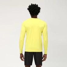 Load image into Gallery viewer, Model Back: Uv Line Fitness Haut Longsleeve Uvpro Amarelo Upf50+
