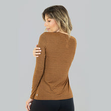 Load image into Gallery viewer, Model Back: Uv Line Fitness Haut Sport Fit Fem Ml Amarelo Msc Upf50+
