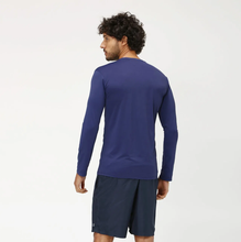 Load image into Gallery viewer, Model Back: Uv Line T-Shirt Uvpro Br Ml Marinho Msc

